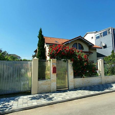 Vila Granada เอโฟริเอนอร์ด ภายนอก รูปภาพ