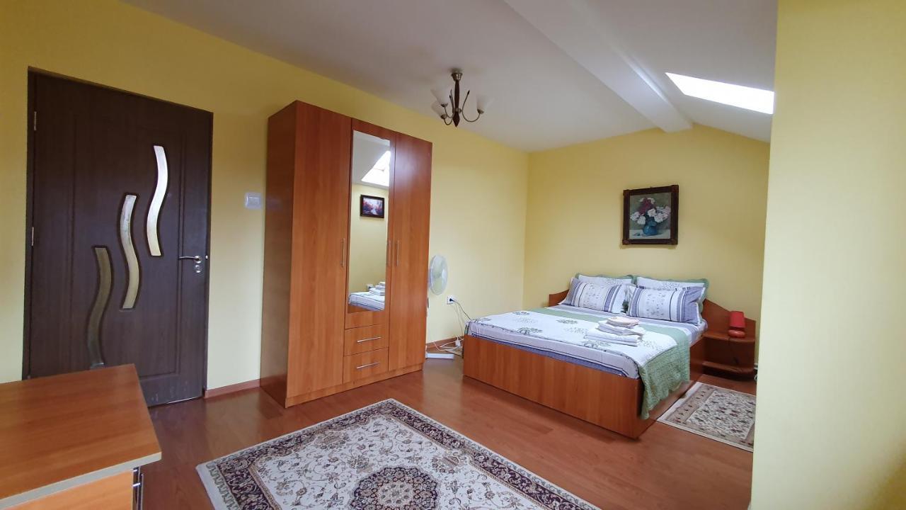 Vila Granada เอโฟริเอนอร์ด ภายนอก รูปภาพ